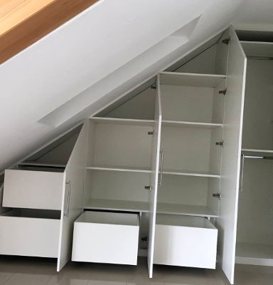 Einbauschrank Dachschräge